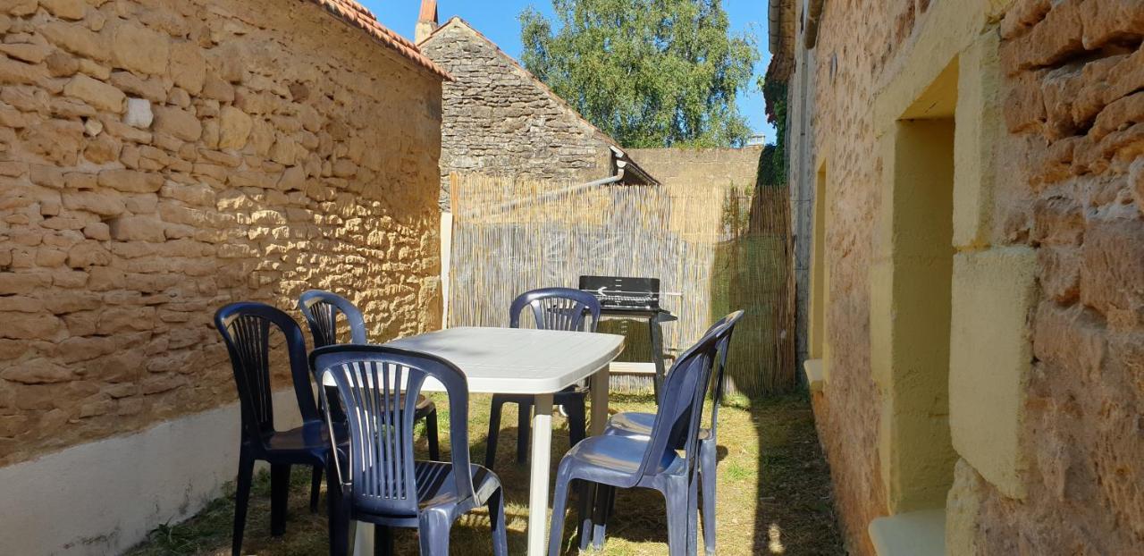 Petite Maison En Pierre Au Coeur Du Perigord Noir Proche De Sarlat Et Rocamadour Salignac Eyvigues Eksteriør billede