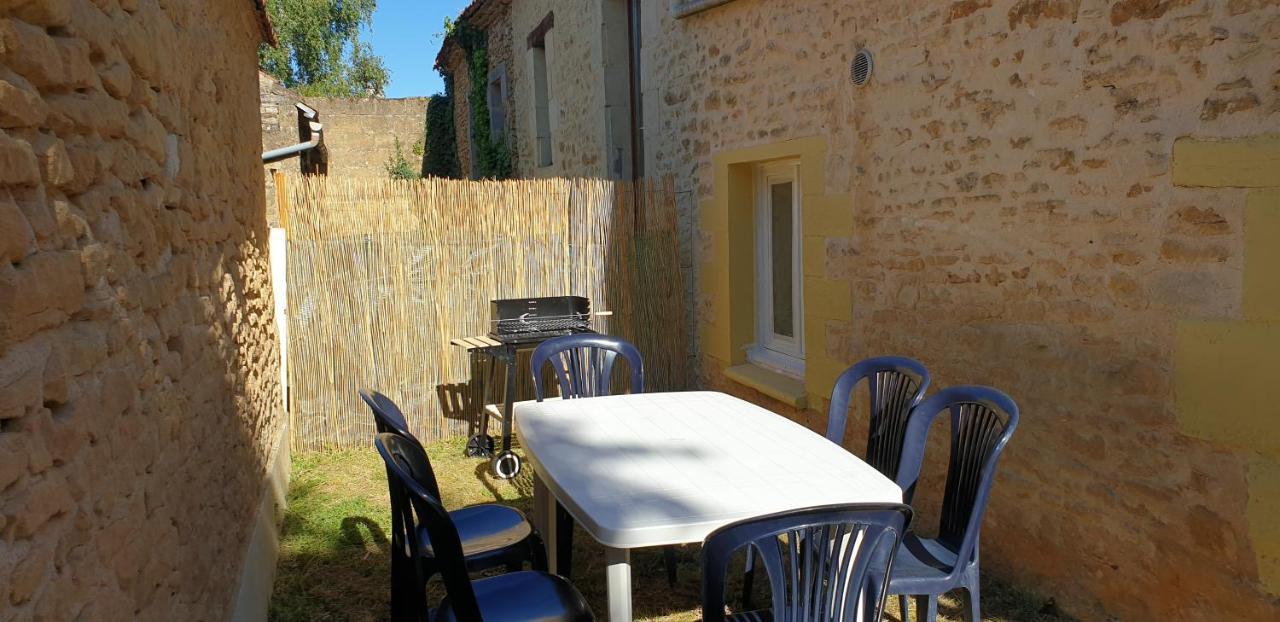 Petite Maison En Pierre Au Coeur Du Perigord Noir Proche De Sarlat Et Rocamadour Salignac Eyvigues Eksteriør billede