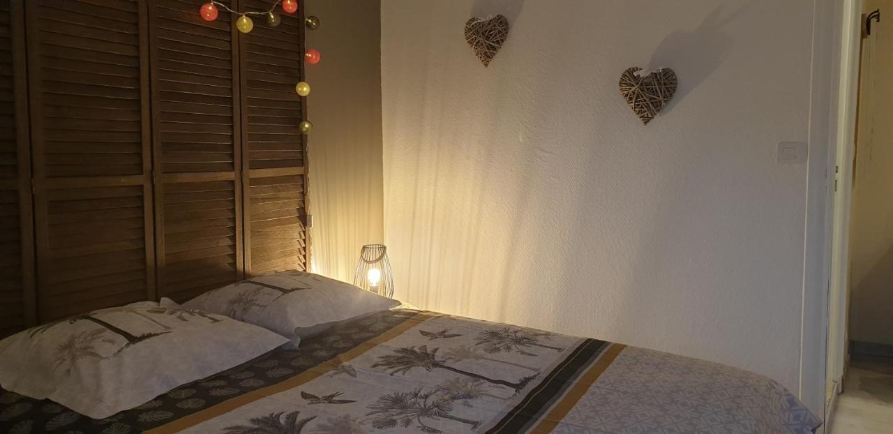 Petite Maison En Pierre Au Coeur Du Perigord Noir Proche De Sarlat Et Rocamadour Salignac Eyvigues Eksteriør billede
